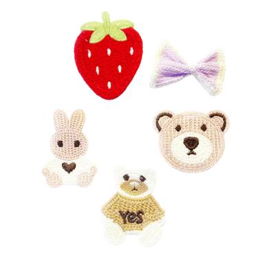 Crocheted / knitted items