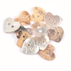 Buttons | Hearts | Natural shell | 13mm