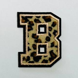 Patch it! | Design 101 | Letter: B | iron-on | 6,2x4,9 cm | leopard
