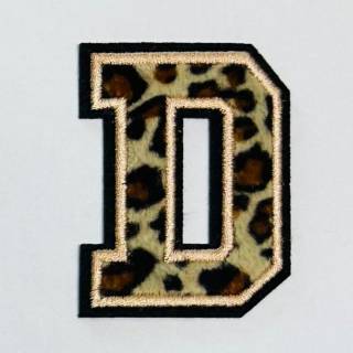 Patch it! | Design 101 | Letter: D | iron-on | 6,2x4,7 cm | leopard