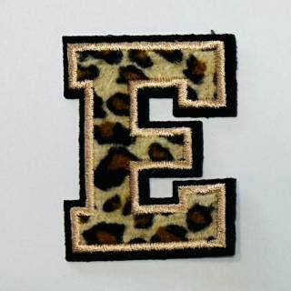 Patch it! | Design 101 | Letter: E | iron-on | 6,2x4,8 cm | leopard