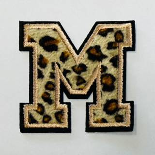 Patch it! | Design 101 | Letter: M | iron-on | 6,2x6,4 cm | leopard