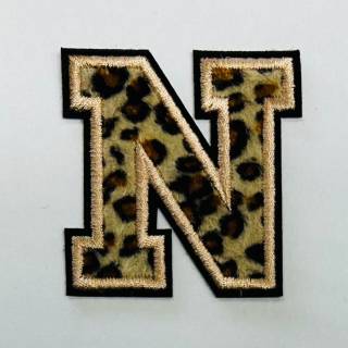Patch it! | Design 101 | Letter: N | iron-on | 6,2x6,1 cm | leopard