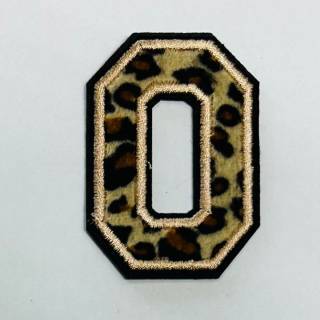 Patch it! | Design 101 | Letter: O | iron-on | 6,2x4,4 cm | leopard