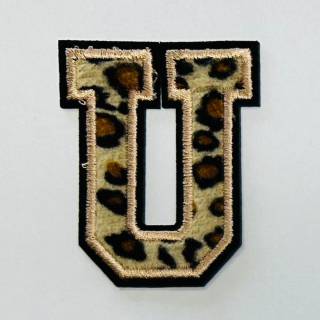 Patch it! | Design 101 | Letter: U | iron-on | 6,2x5,1 cm | leopard