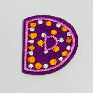 Patch it! | Design 102 | Letter: D | iron-on | 4x3,7 cm | violet