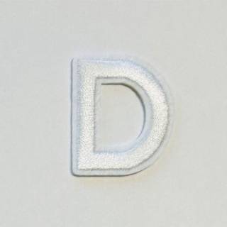 Patch it! | Design 104 | Letter: D | iron-on | 4x3,3 cm | white