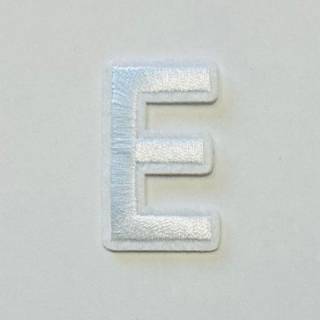 Patch it! | Design 104 | Letter: E | iron-on | 4x2,3 cm | white
