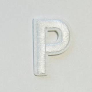 Patch it! | Design 104 | Letter: P | iron-on | 4x2,6 cm | white