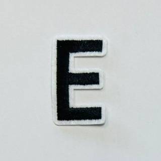 Patch it! | Design 106 | Letter: E | iron-on | 4x2,3 cm | black