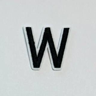 Patch it! | Design 106 | Letter: W | iron-on | 4x4,4 cm | black