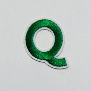 Patch it! | Design 107 | Letter: Q | iron-on | 4,4x3,2 cm | green