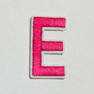 Patch it! | Design 111 | Letter: E | iron-on | 4x2,3 cm | bright pink