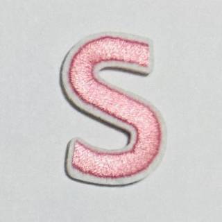 Patch it! | Design 112 | Letter: S | iron-on | 4x2,8 cm | pink