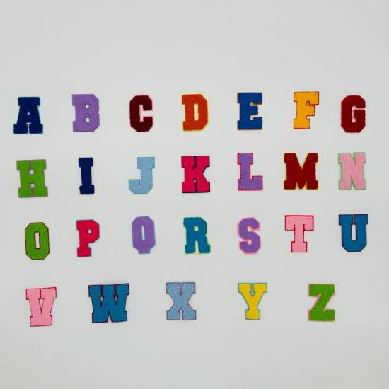 Patch it! | Design 100 | Buchstaben  | aufbügelbar | ca. 7x5cm | weiss