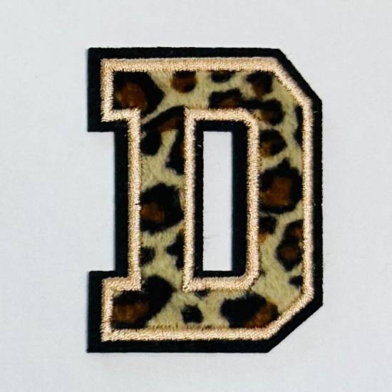 Patch it! | Design 101 | Buchstabe: D | aufbügelbar | 6,2x4,7 cm | Leopard