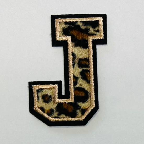 Patch it! | Design 101 | Letter: J | iron-on | 6,2x4,6 cm | leopard