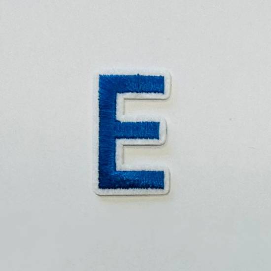 Patch it! | Design 103 | Letter: E | iron-on | 4x2,3 cm | blue