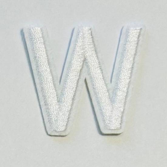 Patch it! | Design 104 | Letter: W | iron-on | 4x4,4 cm | white