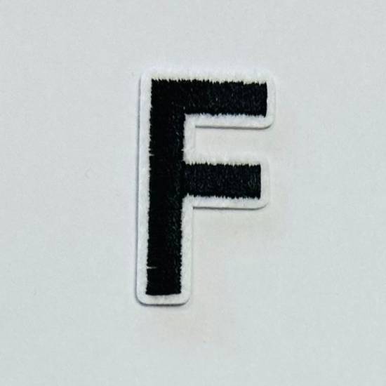 Patch it! | Design 106 | Letter: F | iron-on | 4x2,2 cm | black