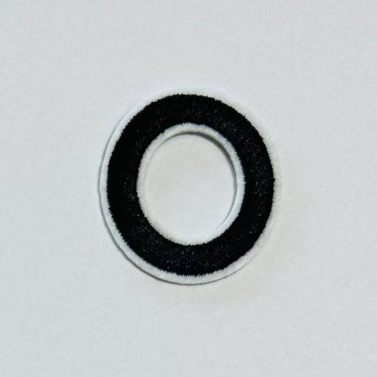 Patch it! | Design 106 | Buchstabe: O | aufbügelbar | 4x3,6 cm | schwarz