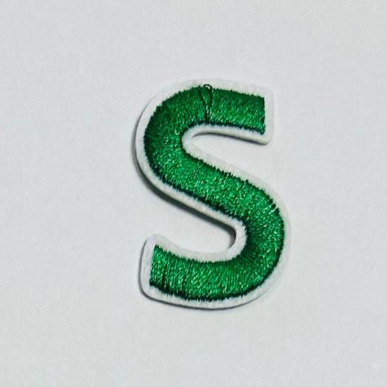 Patch it! | Design 107 | Letter: S | iron-on | 4x2,8 cm | green