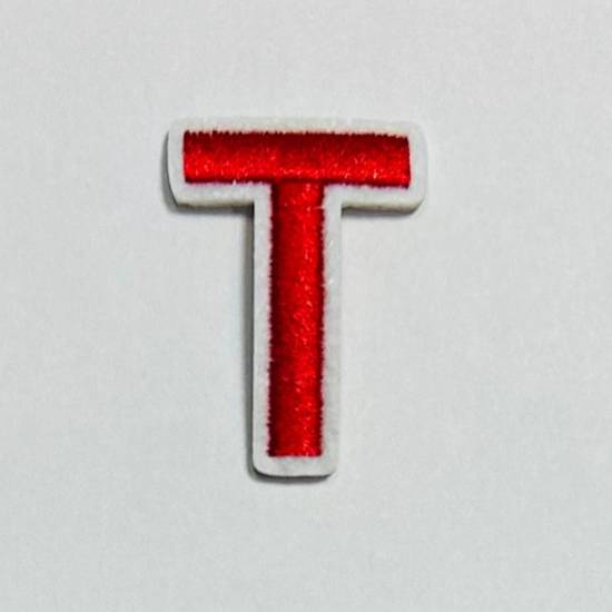 Patch it! | Design 108 | Letter: T | iron-on | 4x3 cm | red