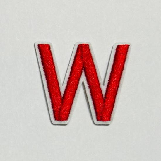Patch it! | Design 108 | Letter: W | iron-on | 4x4,4 cm | red