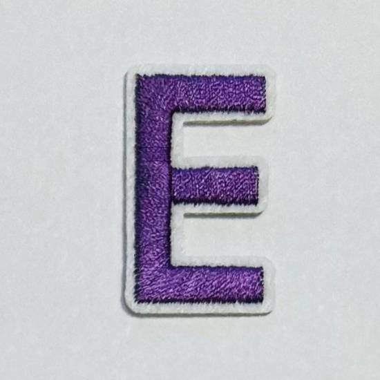 Patch it! | Design 110 | Letter: E | iron-on | 4x2,3 cm | lilac