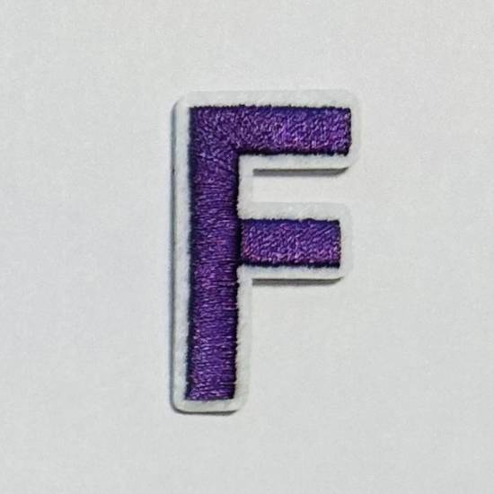 Patch it! | Design 110 | Letter: F | iron-on | 4x2,2 cm | lilac