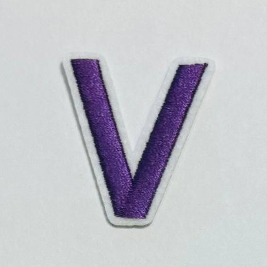 Patch it! | Design 110 | Letter: V | iron-on | 4x3,6 cm | lilac