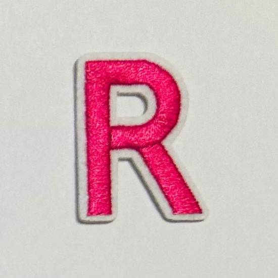 Patch it! | Design 111 | Letter: R | iron-on | 4x3 cm | bright pink