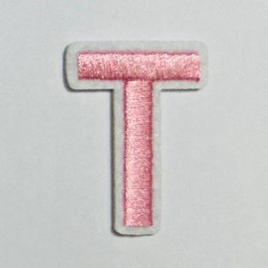 Patch it! | Design 112 | Letter: T | iron-on | 4x3 cm | pink