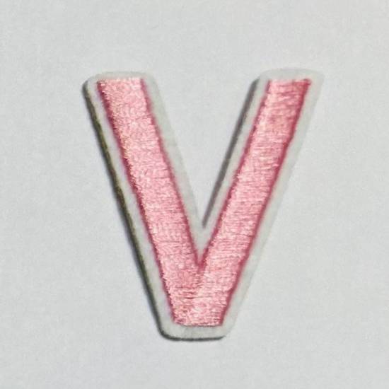 Patch it! | Design 112 | Letter: V | iron-on | 4x3,6 cm | pink