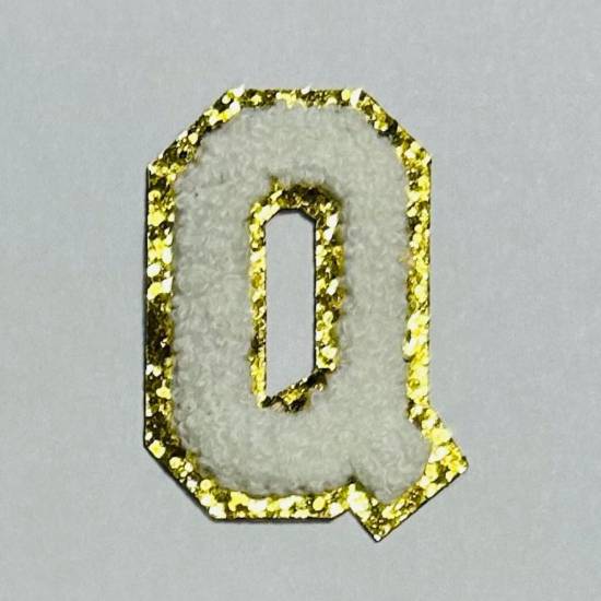 Patch it! | Design 113 | Letter: Q | iron-on | 6x4,1 cm | white